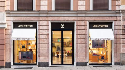 lv genova|Louis Vuitton Genova store, Italy.